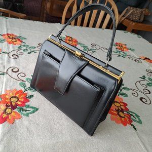 Vintage 50's 60's good condition black handbag made in Canada.